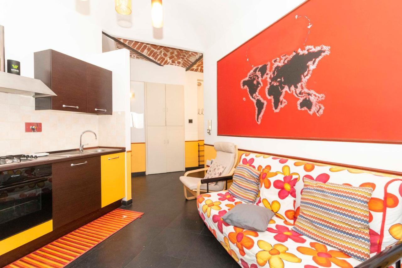 Colourful & Cozy Apartment Cenisia Torino Esterno foto