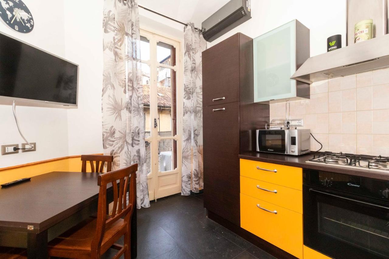 Colourful & Cozy Apartment Cenisia Torino Esterno foto