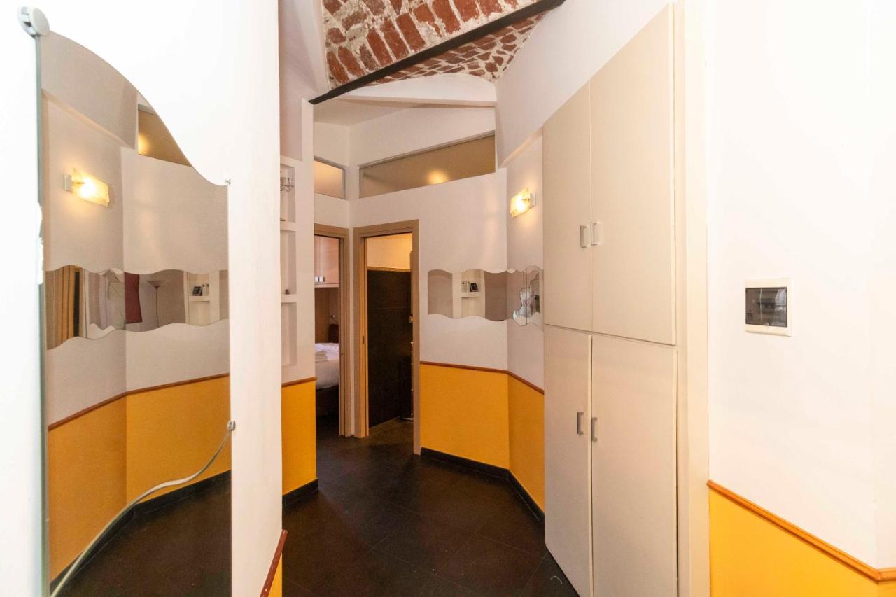 Colourful & Cozy Apartment Cenisia Torino Esterno foto