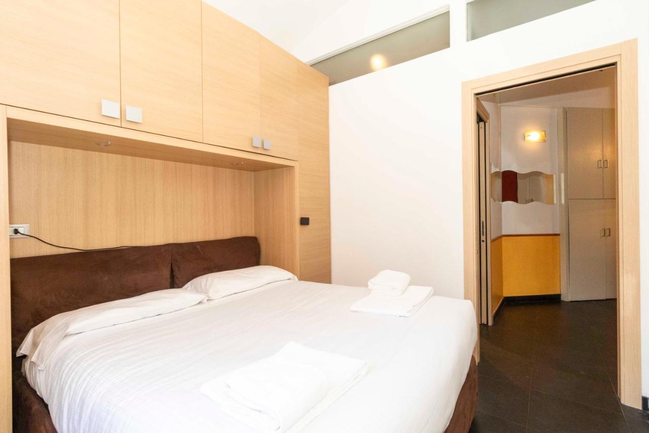 Colourful & Cozy Apartment Cenisia Torino Esterno foto