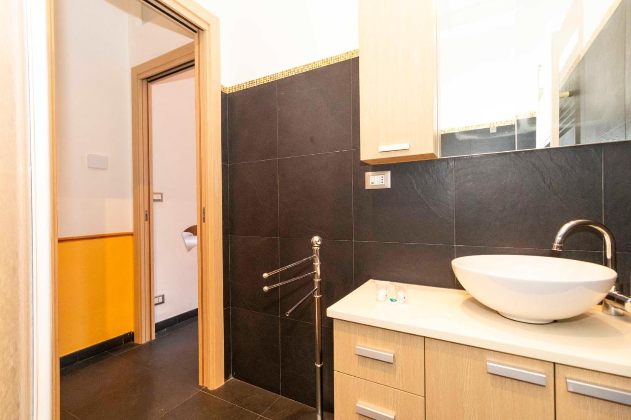 Colourful & Cozy Apartment Cenisia Torino Esterno foto